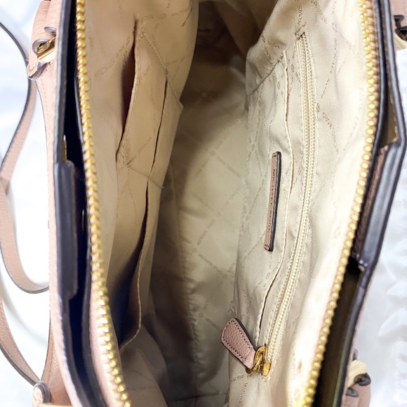 Pink Michael Kors Purse - Picture 3 of 9